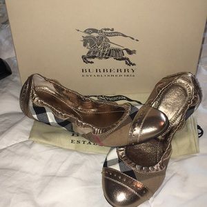 Burberry flats